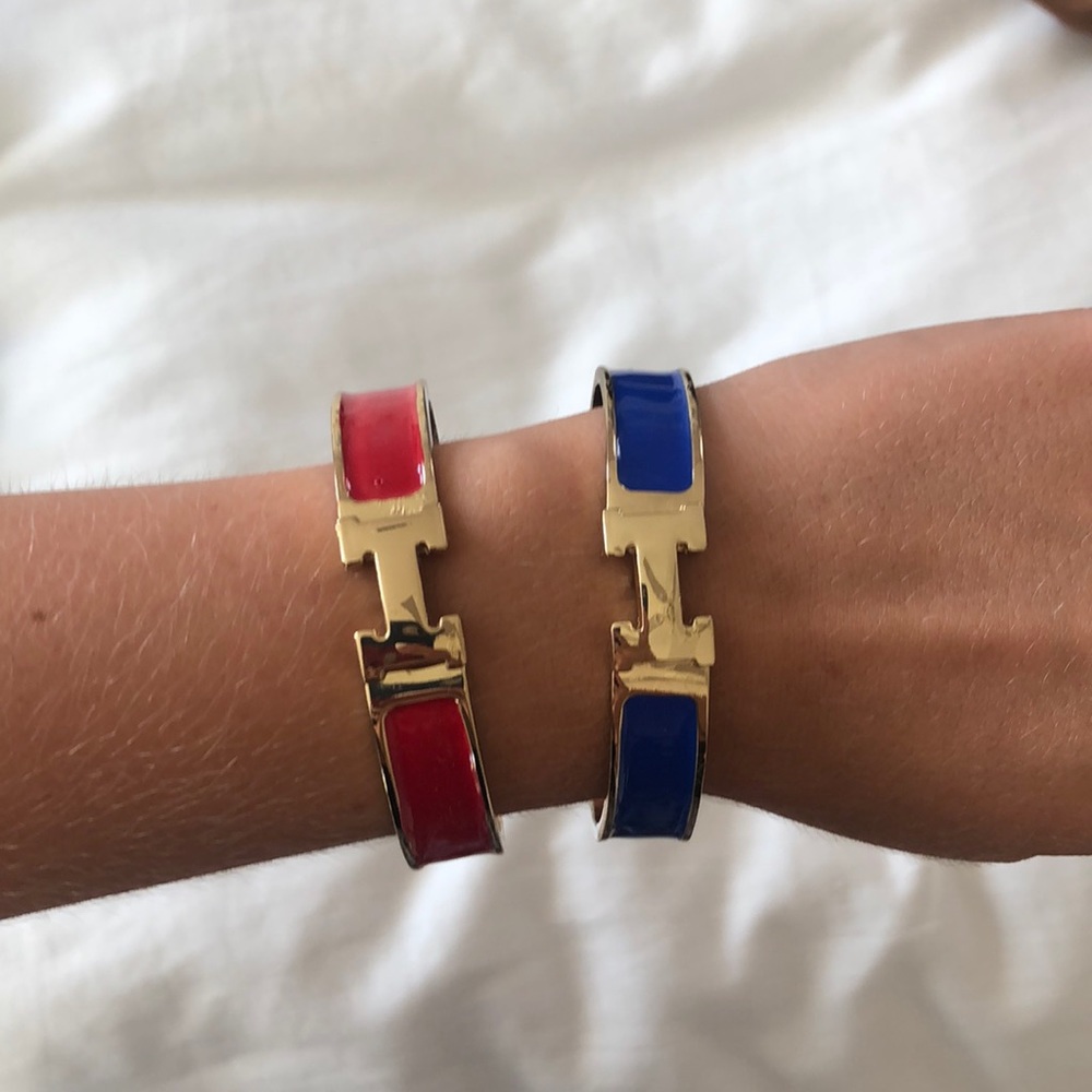 Hermes cuffs. Replicas.